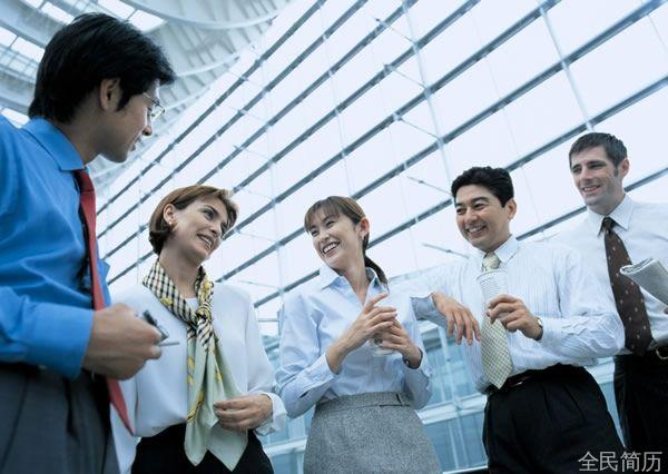 面试前填写登记表的真正原因揭秘，不是浪费时间而是双重保障(图1)